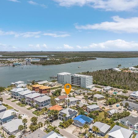 Welcome To 246 Delmar Ave - Vacation Rental Home Fort Myers Beach Exterior photo