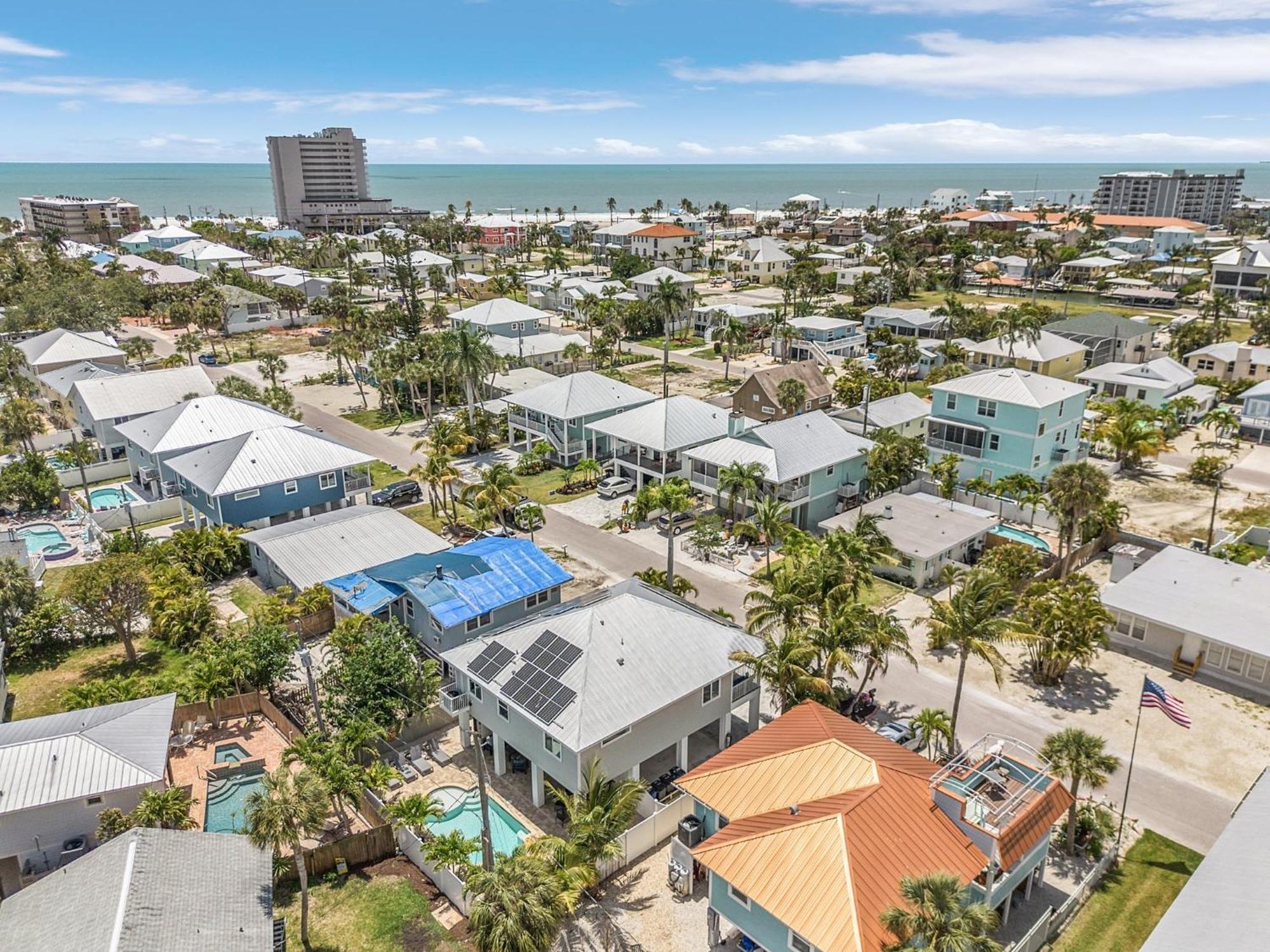 Welcome To 246 Delmar Ave - Vacation Rental Home Fort Myers Beach Exterior photo